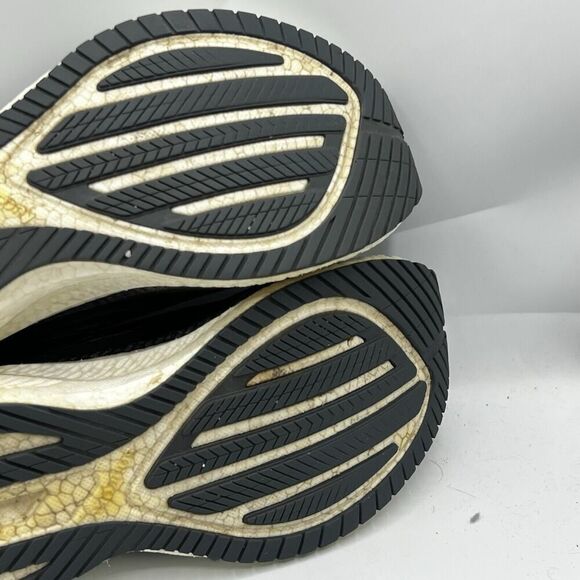 Saucony Womens Triumph 20 Black White Running Shoe Sneaker S10759-10 Size 9 - Picture 10 of 12